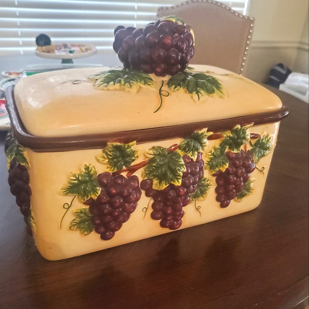 Bread Box